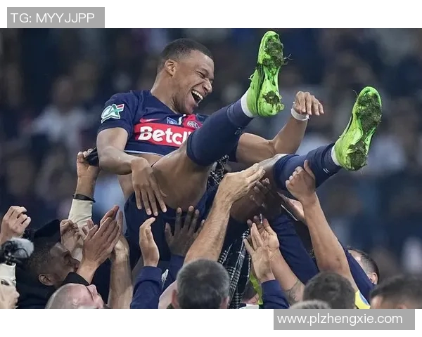 2005年足球明星薪资揭秘：谁是当年收入最高的球员