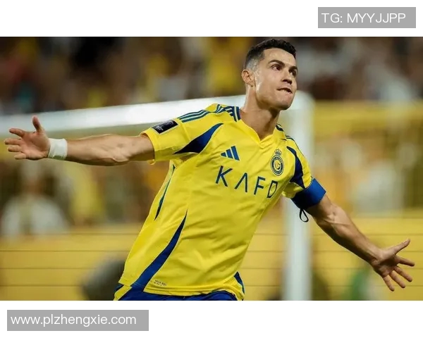 C罗传奇足球生涯揭秘：从少年天才到全球足球巨星的成长之路